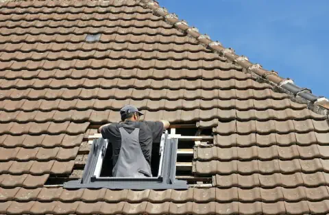 Pose de velux - La Neuville-au-Pont